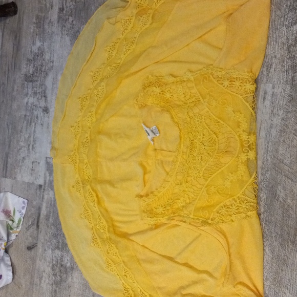 Hand embellished brocade lace front lined tank top - Picture 5 of 5